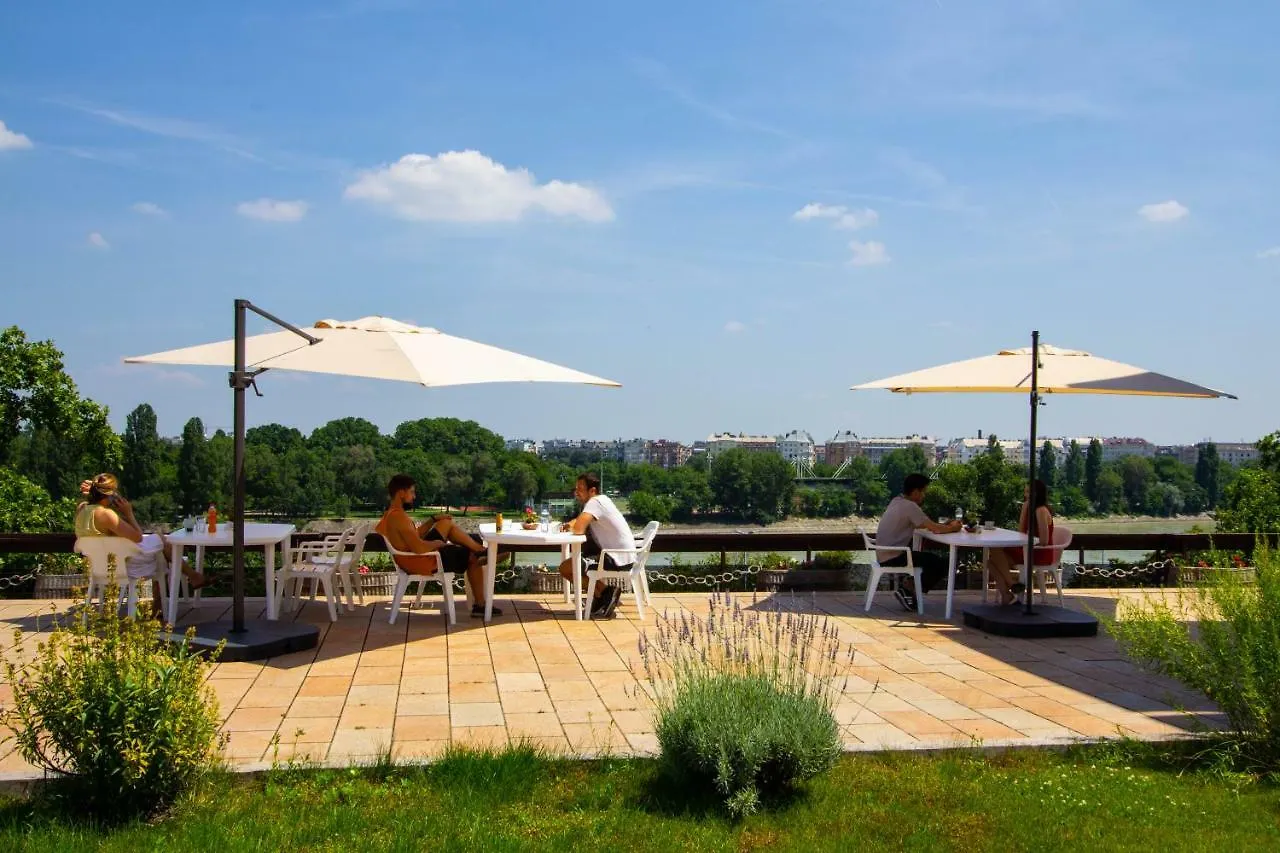 Bed & Breakfast Panorama Gyogycentrum Budapest Hungary